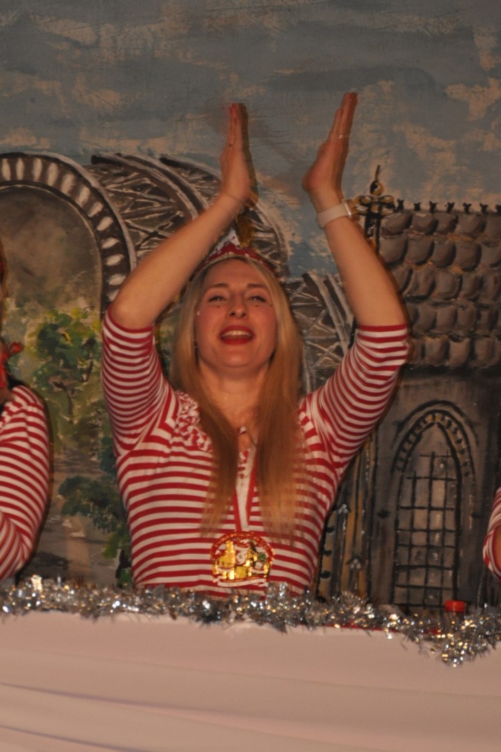 2026 – Damensitzung