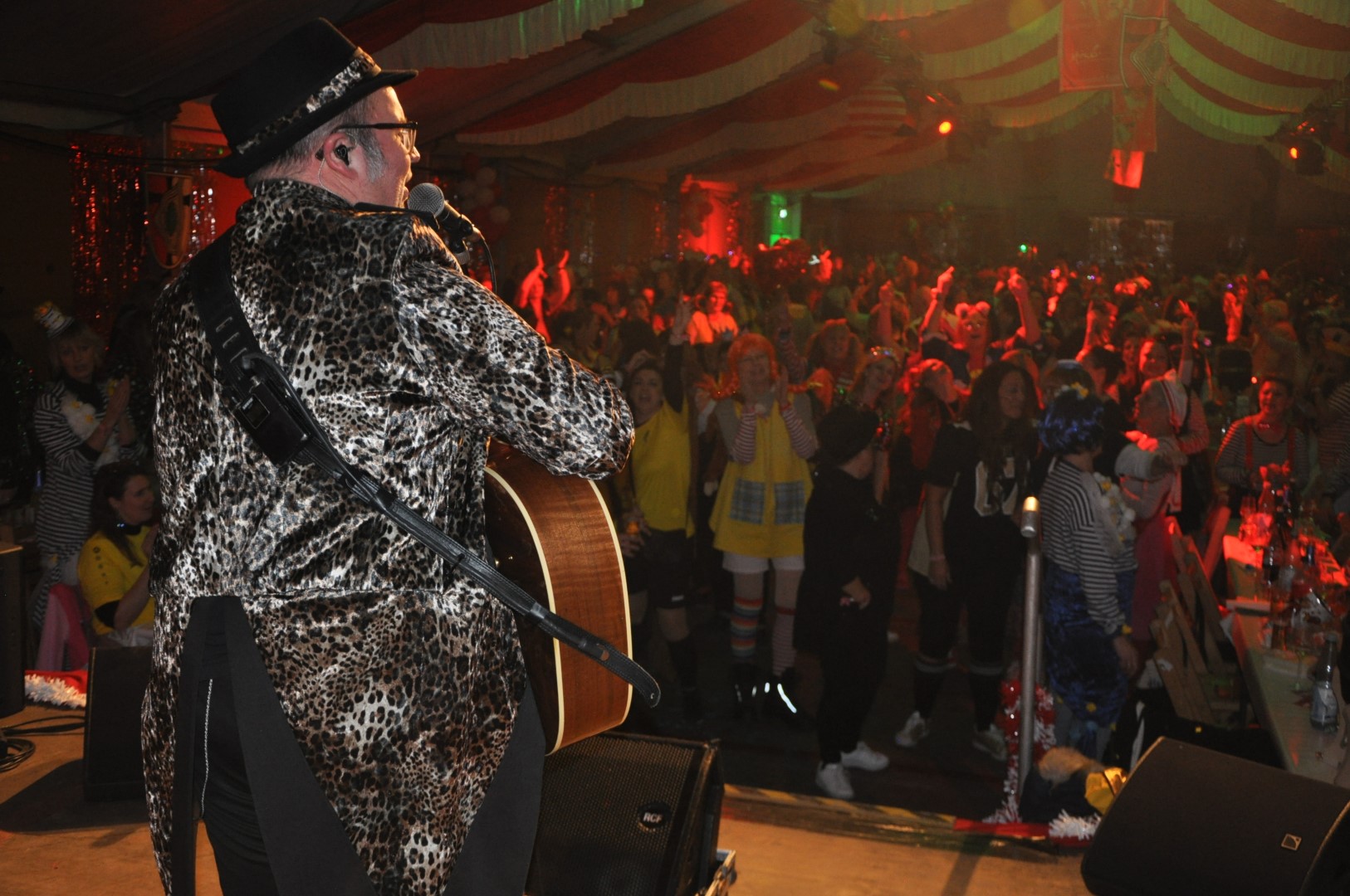 2026 – Damensitzung