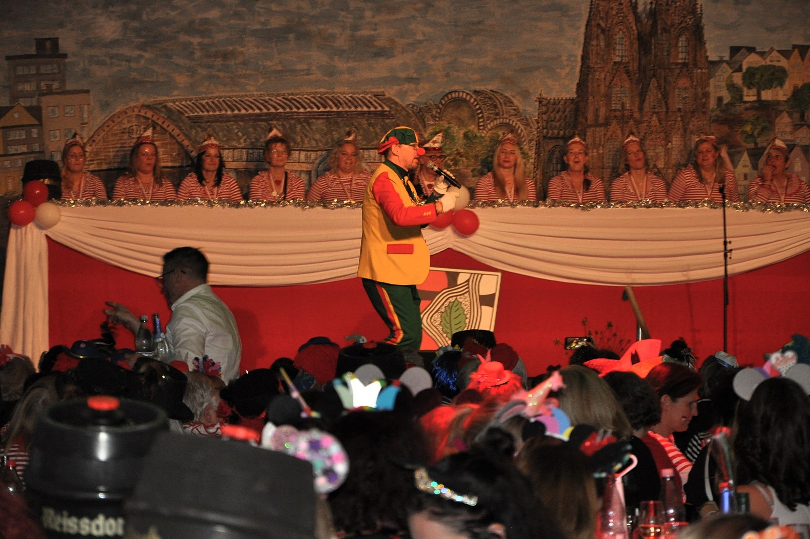 2026 – Damensitzung