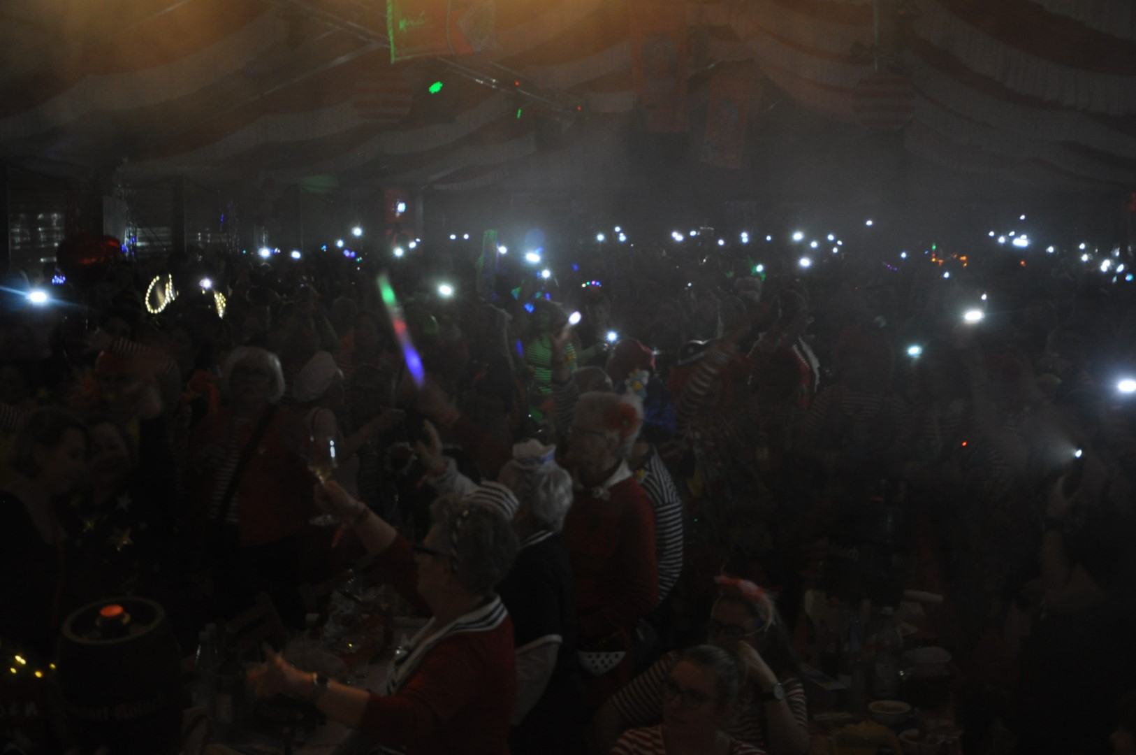 2026 – Damensitzung