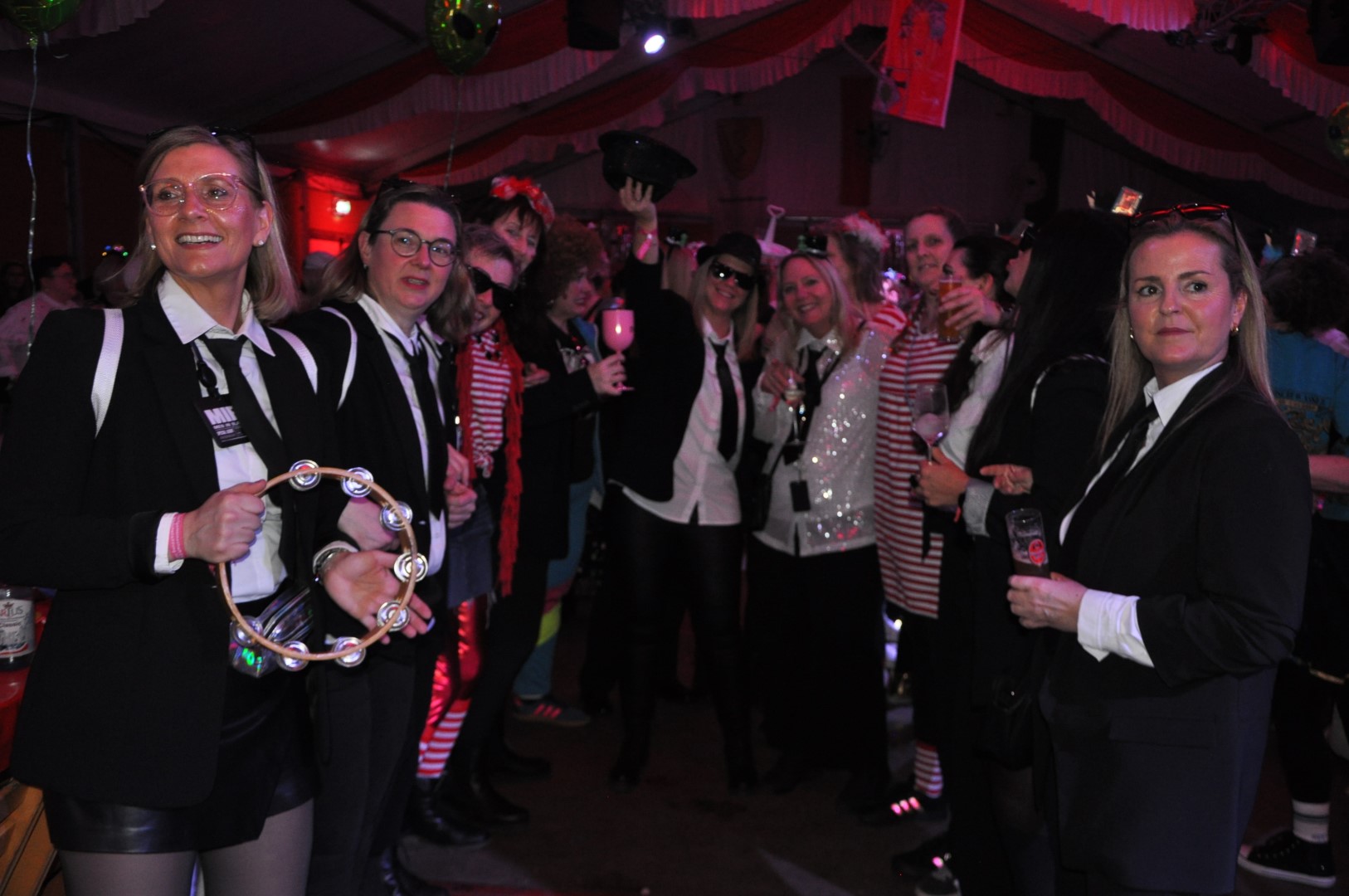 2026 – Damensitzung