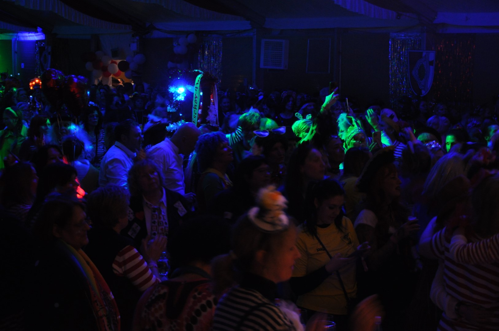 2026 – Damensitzung