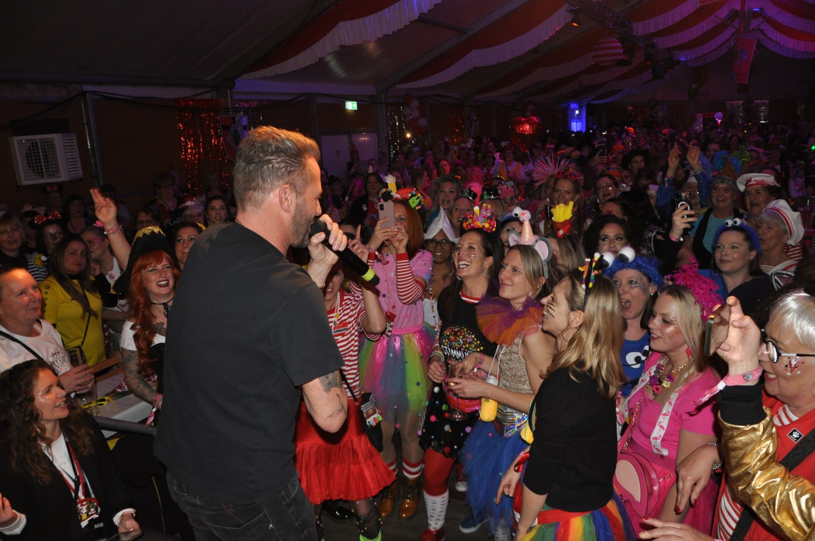 2026 – Damensitzung