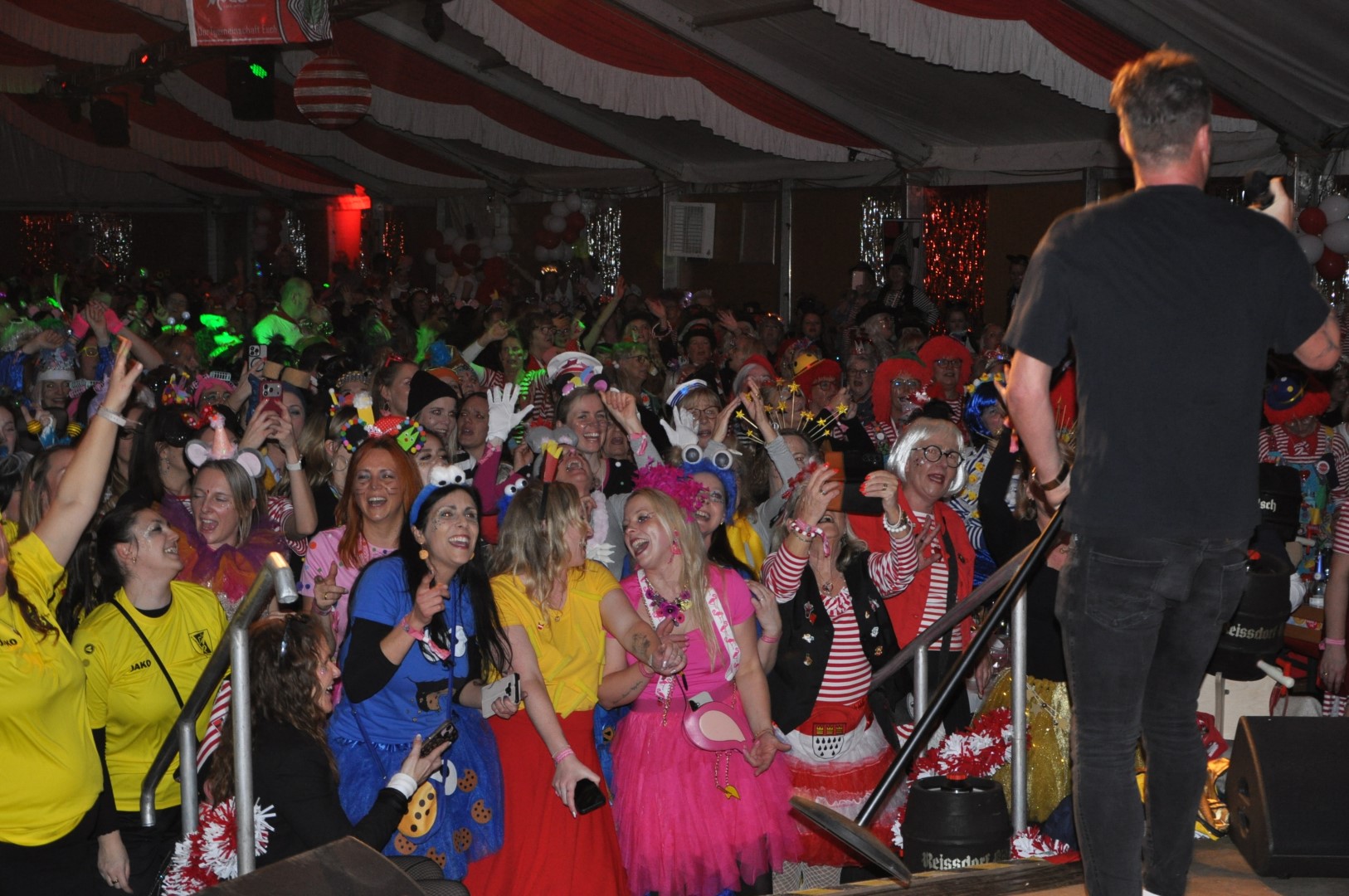 2026 – Damensitzung